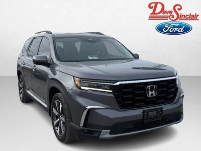 Photo of a 2023 Honda Pilot AWD Touring 4DR SUV for sale