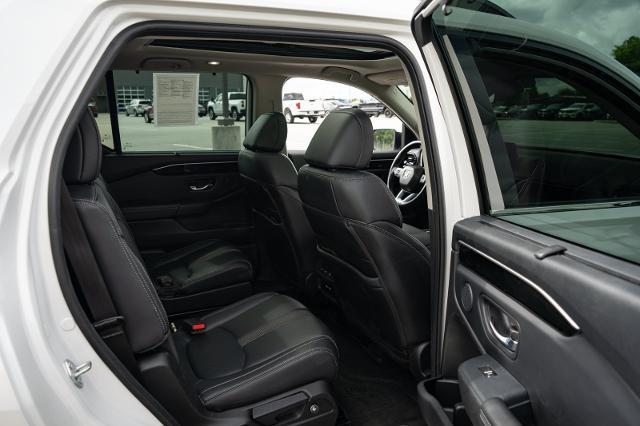 2023 Honda Pilot - $32,500
