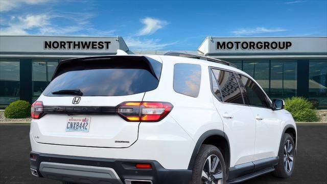 2025 Honda Pilot Touring