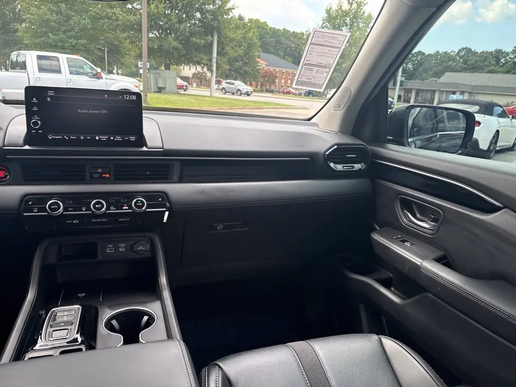 2025 Honda Pilot - $44,999