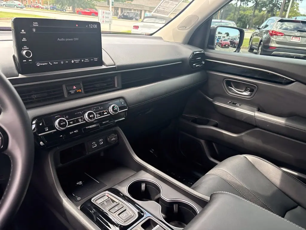 2025 Honda Pilot - $44,999
