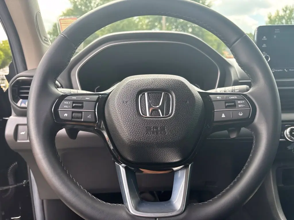 2025 Honda Pilot - $44,999