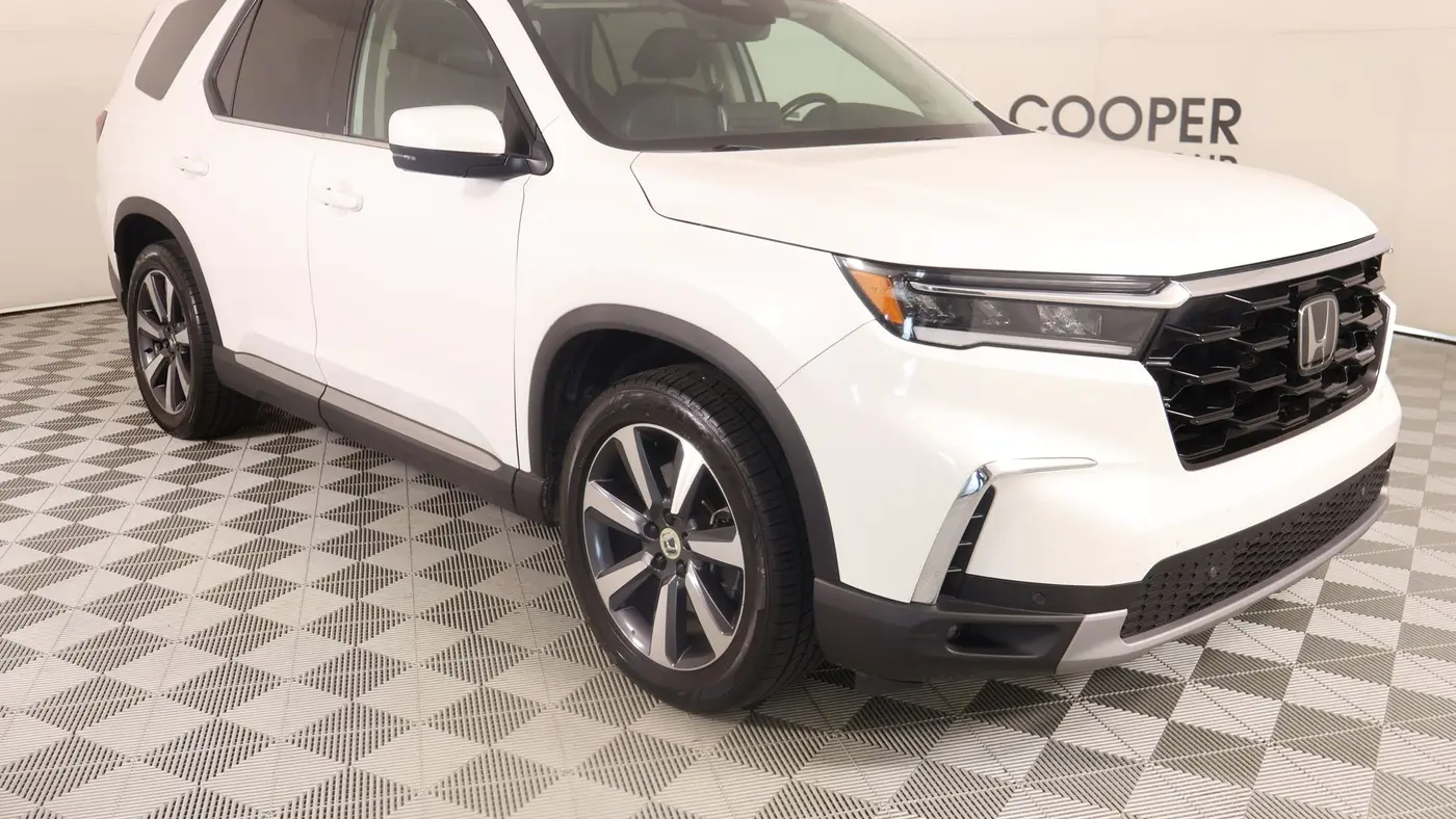 Preowned 2024 Honda Pilot Touring for Sale
