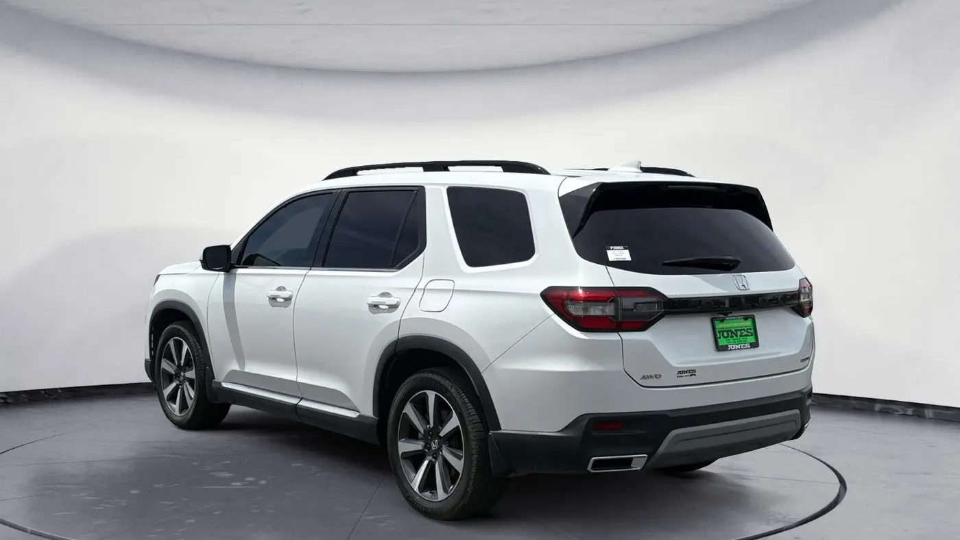 2023 Honda Pilot Touring
