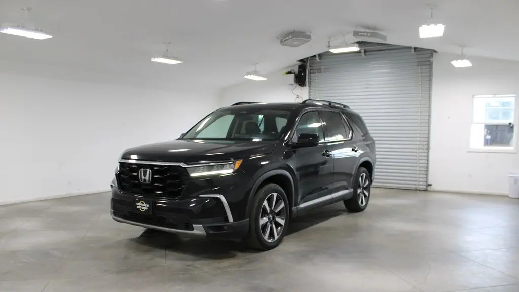 2023 Honda Pilot Touring