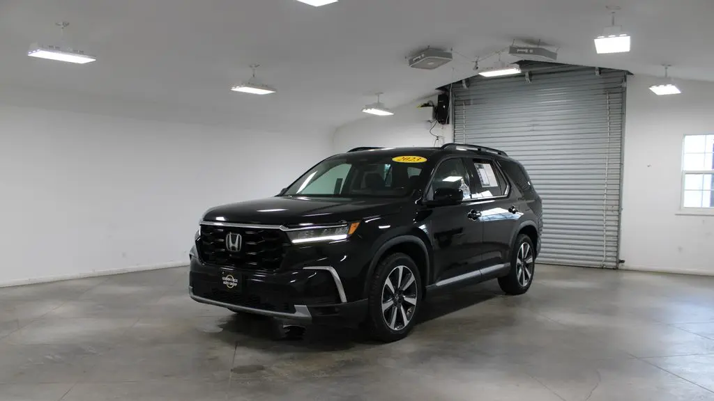 2023 Honda Pilot Touring