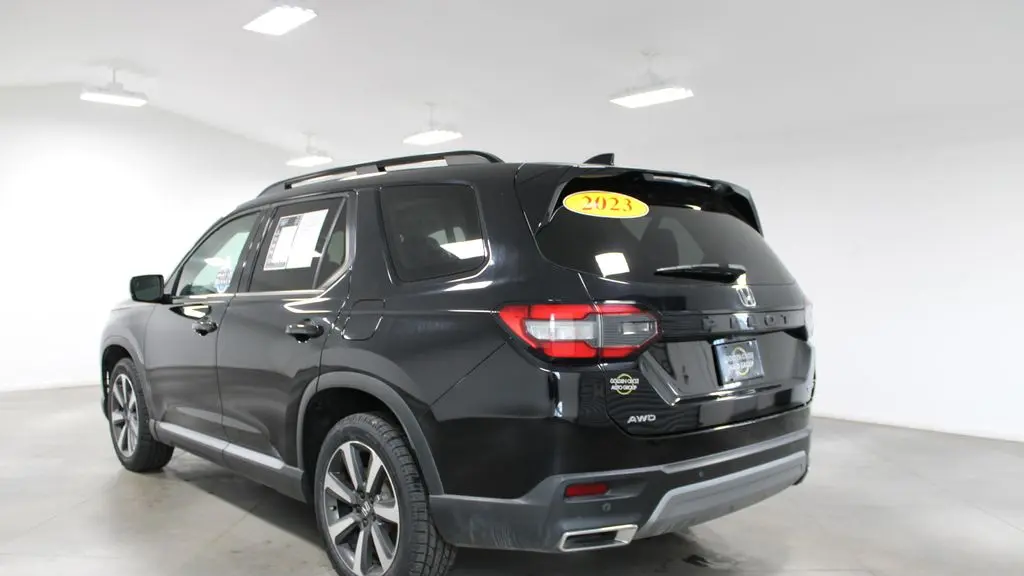 2023 Honda Pilot Touring
