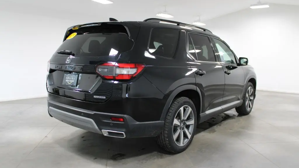 2023 Honda Pilot Touring
