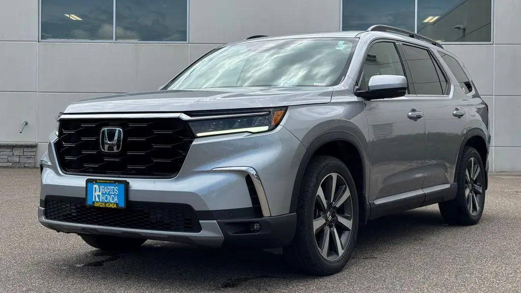 2024 Honda Pilot Touring