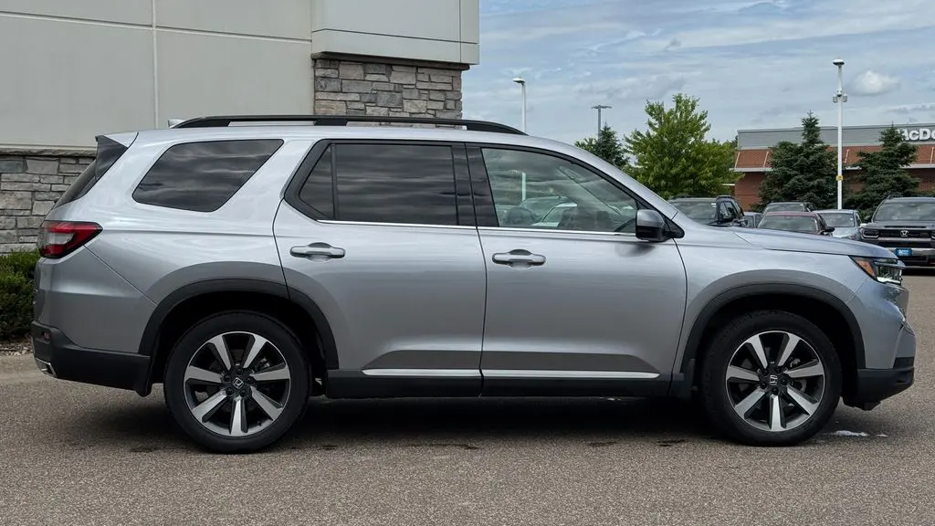 2024 Honda Pilot Touring