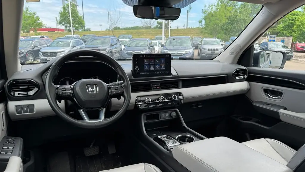 2024 Honda Pilot Touring