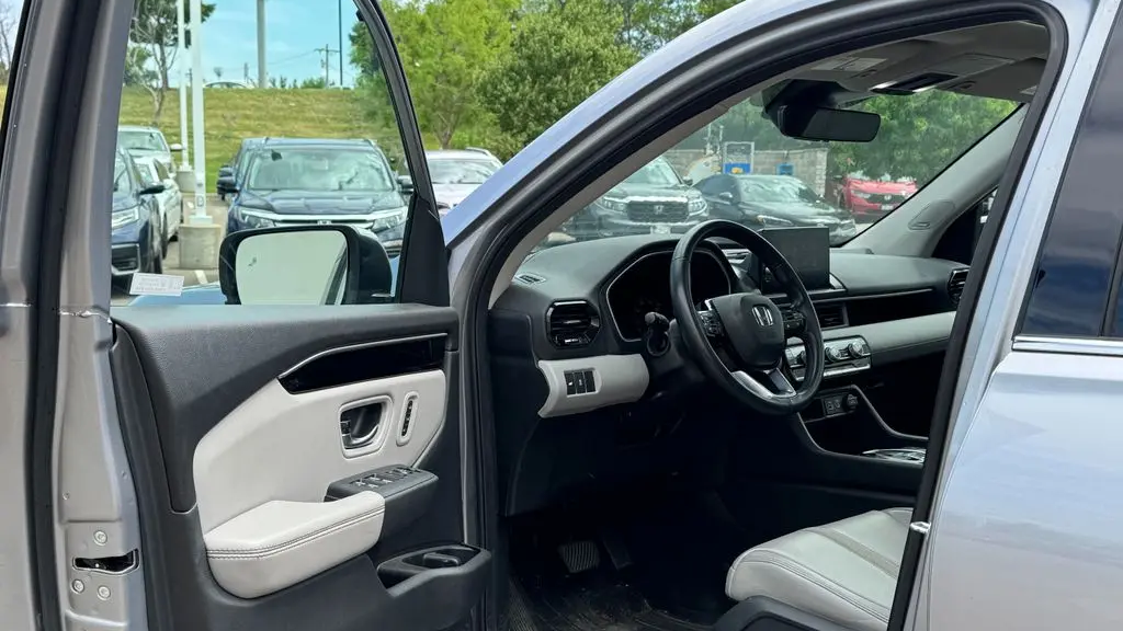 2024 Honda Pilot Touring