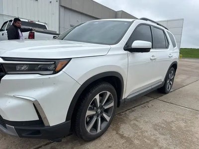 Photo of a 2025 Honda Pilot AWD Elite 4DR SUV for sale