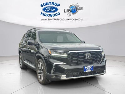 Photo of a 2023 Honda Pilot AWD Elite 4DR SUV for sale