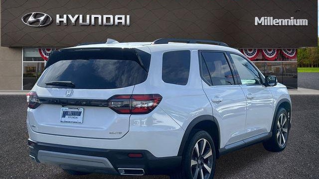 2023 Honda Pilot Elite