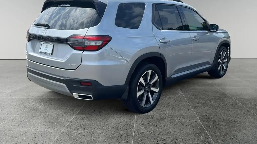 2023 Honda Pilot Elite