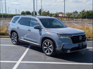 2023 Honda Pilot with Sonic Gray Exterior