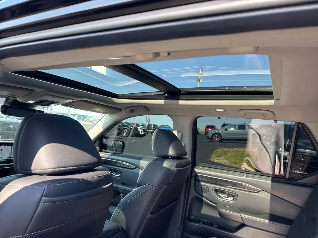 2025 Honda Pilot - $43,671