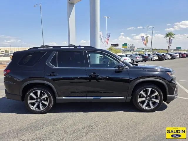 2025 Honda Pilot - $42,900