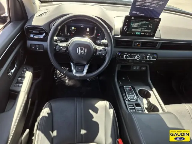 2025 Honda Pilot - $42,900