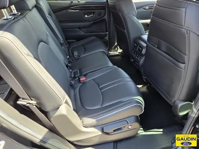 2025 Honda Pilot - $42,900