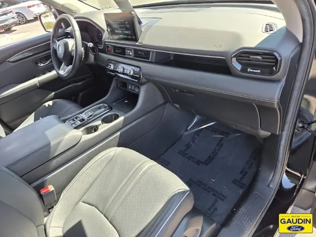 2025 Honda Pilot - $42,900