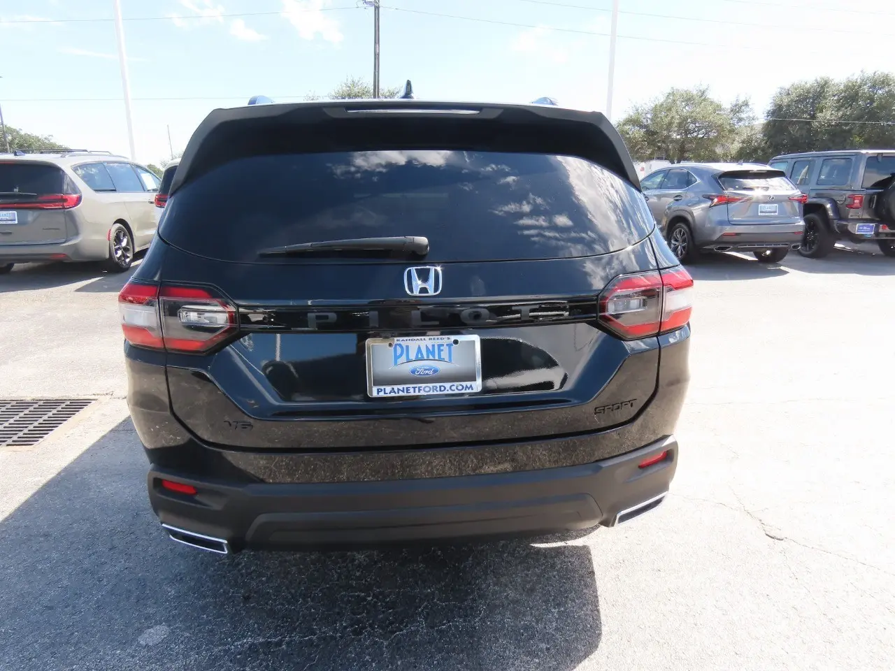 2023 Honda Pilot - $30,999