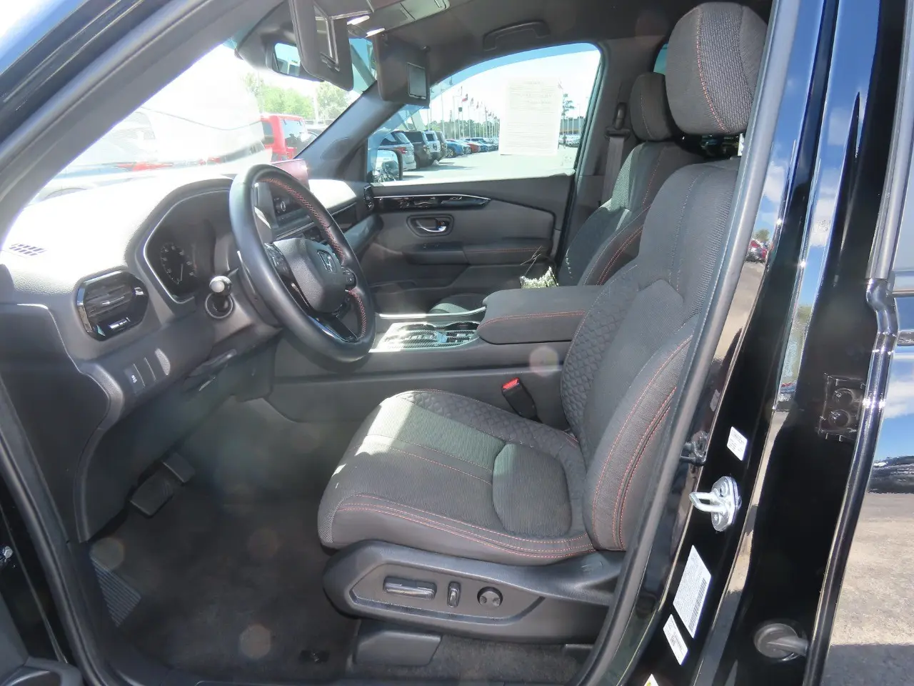 2023 Honda Pilot - $30,999