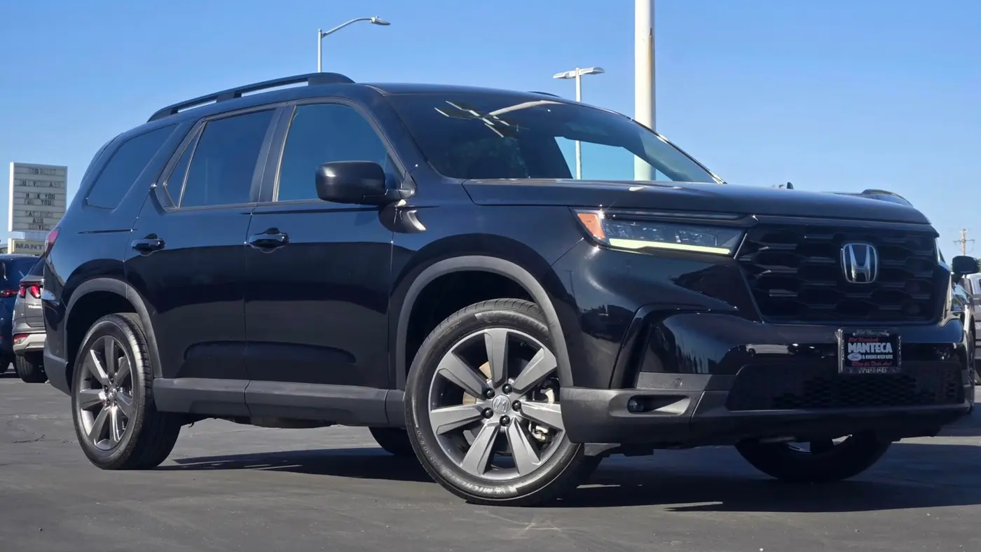 Preowned 2025 Honda Pilot Sport for Sale