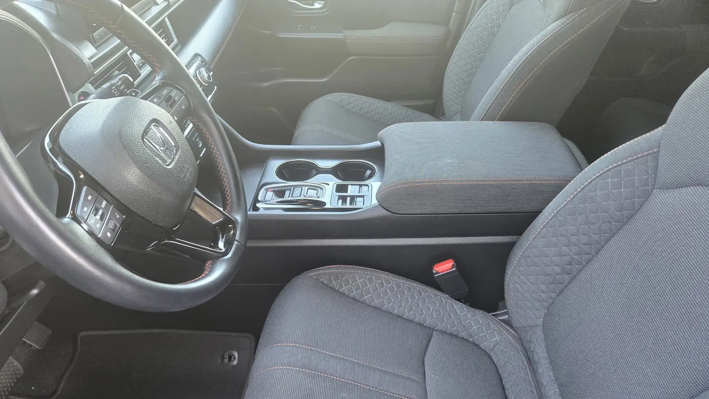 2025 Honda Pilot Sport