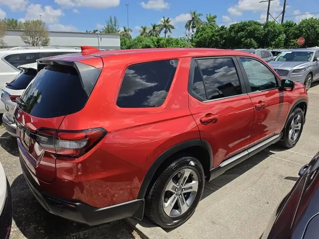 2025 Honda Pilot - $32,990