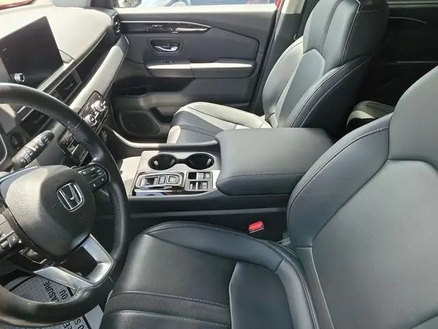 2025 Honda Pilot - $32,990