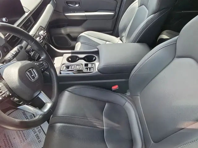 2025 Honda Pilot - $32,990