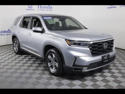 Photo of a 2025 Honda Pilot EX-L 4DR SUV for sale