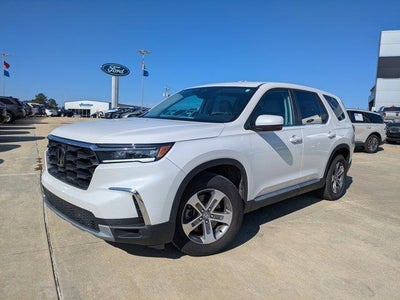 Photo of a 2024 Honda Pilot EX-L 4DR SUV for sale