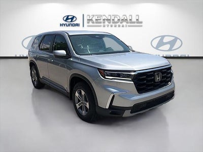 Photo of a 2025 Honda Pilot EX-L 4DR SUV for sale