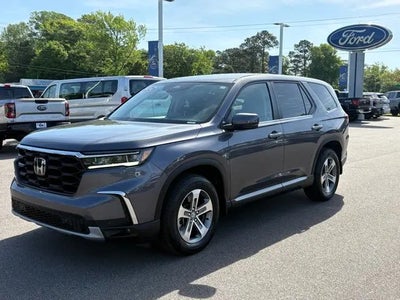 Photo of a 2024 Honda Pilot EX-L 4DR SUV for sale