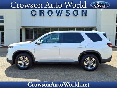 2023 Honda Pilot EX-L 4DR SUV W/REAR Captain's Chairs