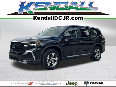 2023 Honda Pilot EX-L 4DR SUV W/REAR Captain's Chairs