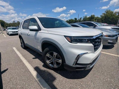 Photo of a 2024 Honda Pilot EX-L 4DR SUV W/REAR Captain's Chairs for sale