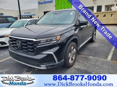 Photo of a 2023 Honda Pilot EX-L 4DR SUV W/REAR Captain's Chairs for sale