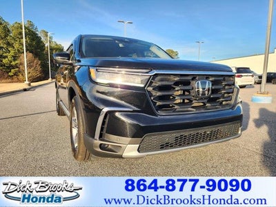 Photo of a 2023 Honda Pilot EX-L 4DR SUV W/REAR Captain's Chairs for sale