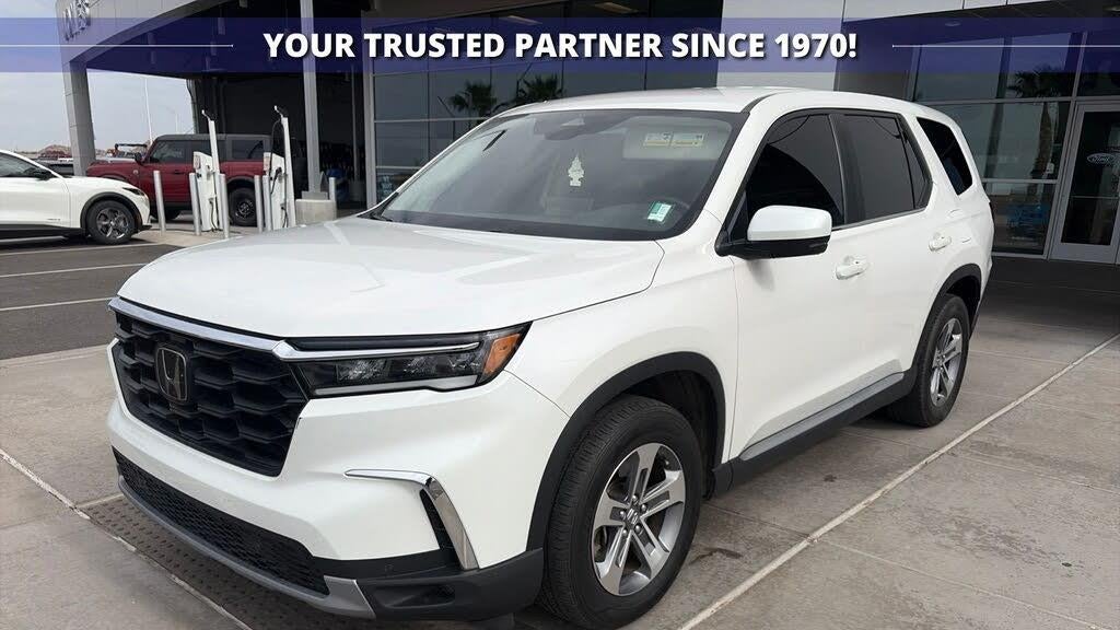 Preowned 2024 Honda Pilot EX-L w/Rear Captain's Chairs for Sale