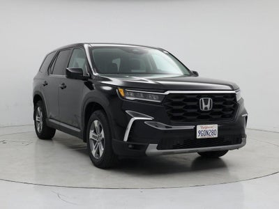Photo of a 2023 Honda Pilot EX-L 4DR SUV W/REAR Captain's Chairs for sale