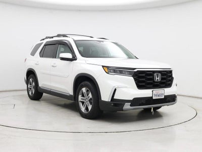 2023 Honda Pilot EX-L 4DR SUV W/REAR Captain's Chairs