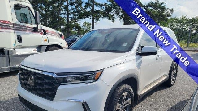 Preowned 2023 Honda Pilot EX-L w/Rear Captain's Chairs for Sale
