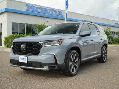 Photo of a 2023 Honda Pilot Touring 4DR SUV for sale