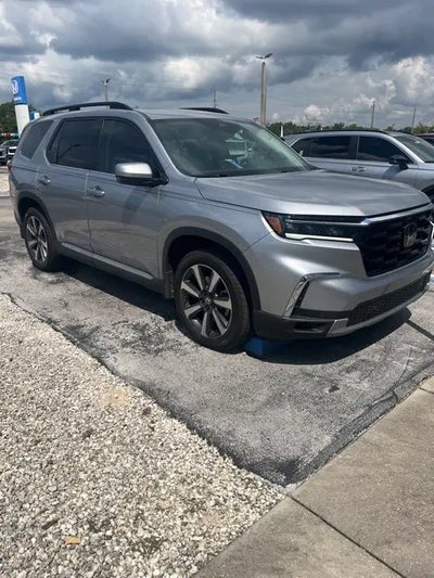Photo of a 2023 Honda Pilot Touring 4DR SUV for sale