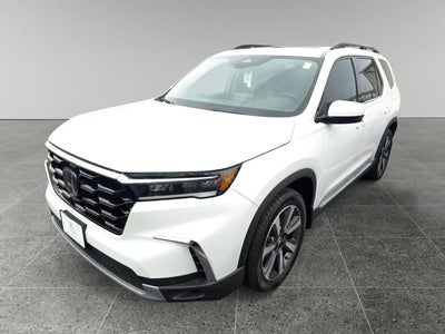 Photo of a 2023 Honda Pilot Touring 4DR SUV for sale