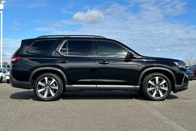2024 Honda Pilot Touring 4DR SUV